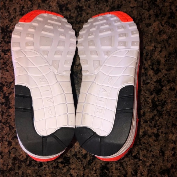 Neon orange Nike airmax 1 size 7.5 - Picture 7 of 8